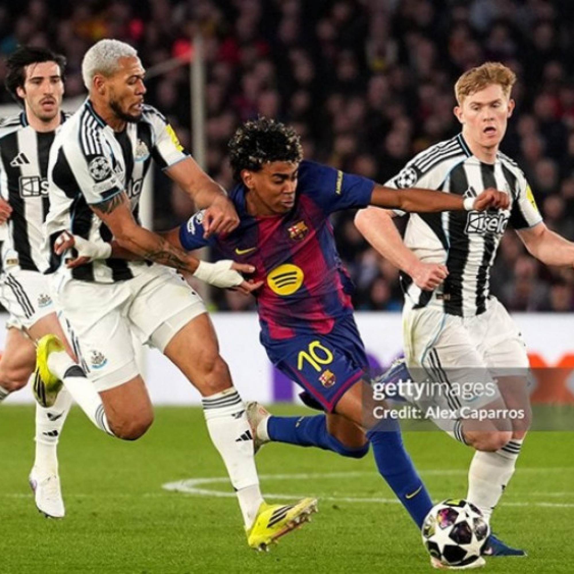  - Video bóng đá Barcelona - Newcastle: Điên rồ 9 bàn, Yamal "lập công chuộc tội" (Cúp C1)