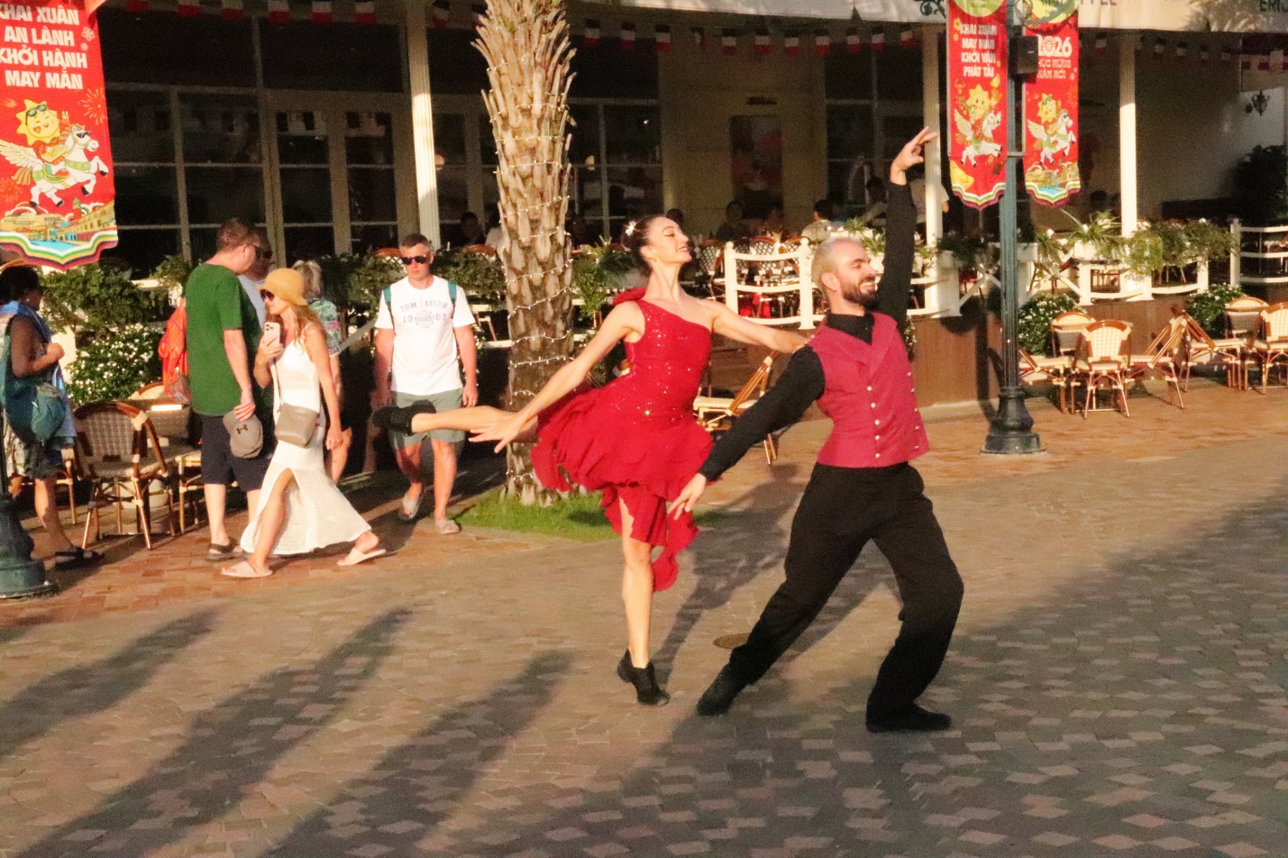 Ba ngày ở thị trấn hoàng hôn - 1