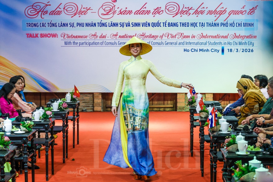 Áo dài Việt - Sứ giả hữu nghị dệt nên sức sống mới giữa dòng chảy hội nhập - 3