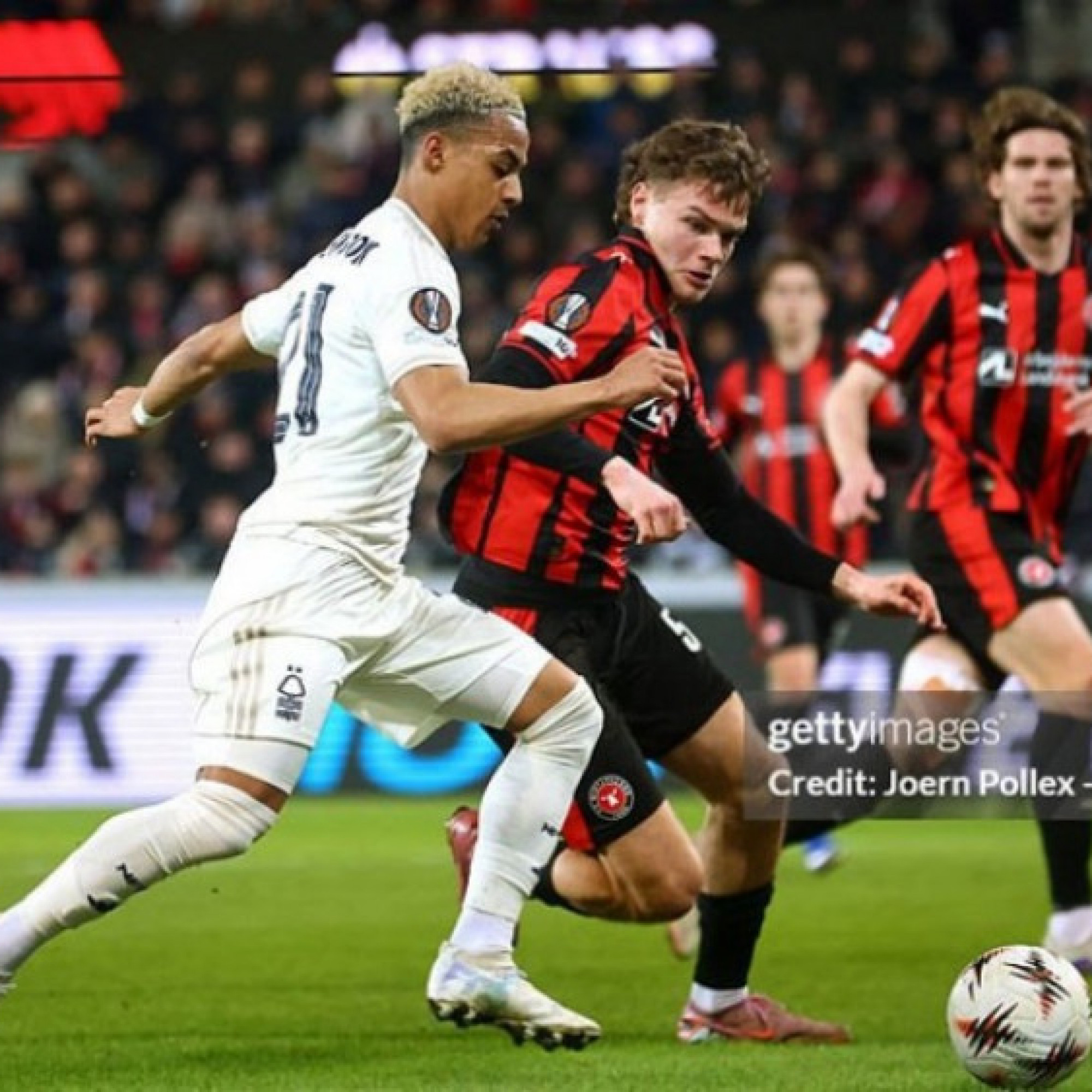  - Video bóng đá Midtjylland - Nottingham Forest: Không chiến mở điểm (Europa League)