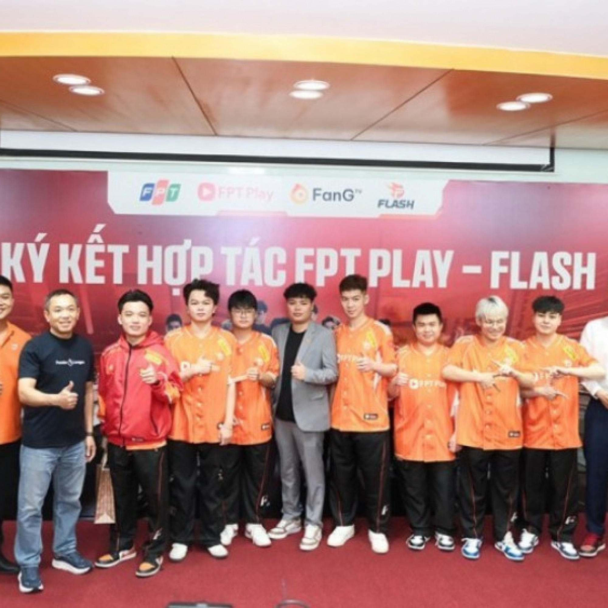 FPT Play và Team Flash tiếp tục hợp tác năm thứ 3, cùng đẩy mạnh chiến lược eSports