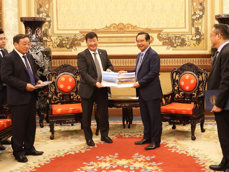 TP.HCM đẩy mạnh vai trò điểm đến và trung chuyển khách Mông Cổ