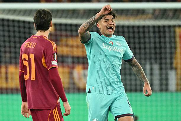 Video bóng đá Roma - Bologna: Rượt đuổi 7 bàn, đoạt vé nghẹt thở trong hiệp phụ (Europa League) - 1