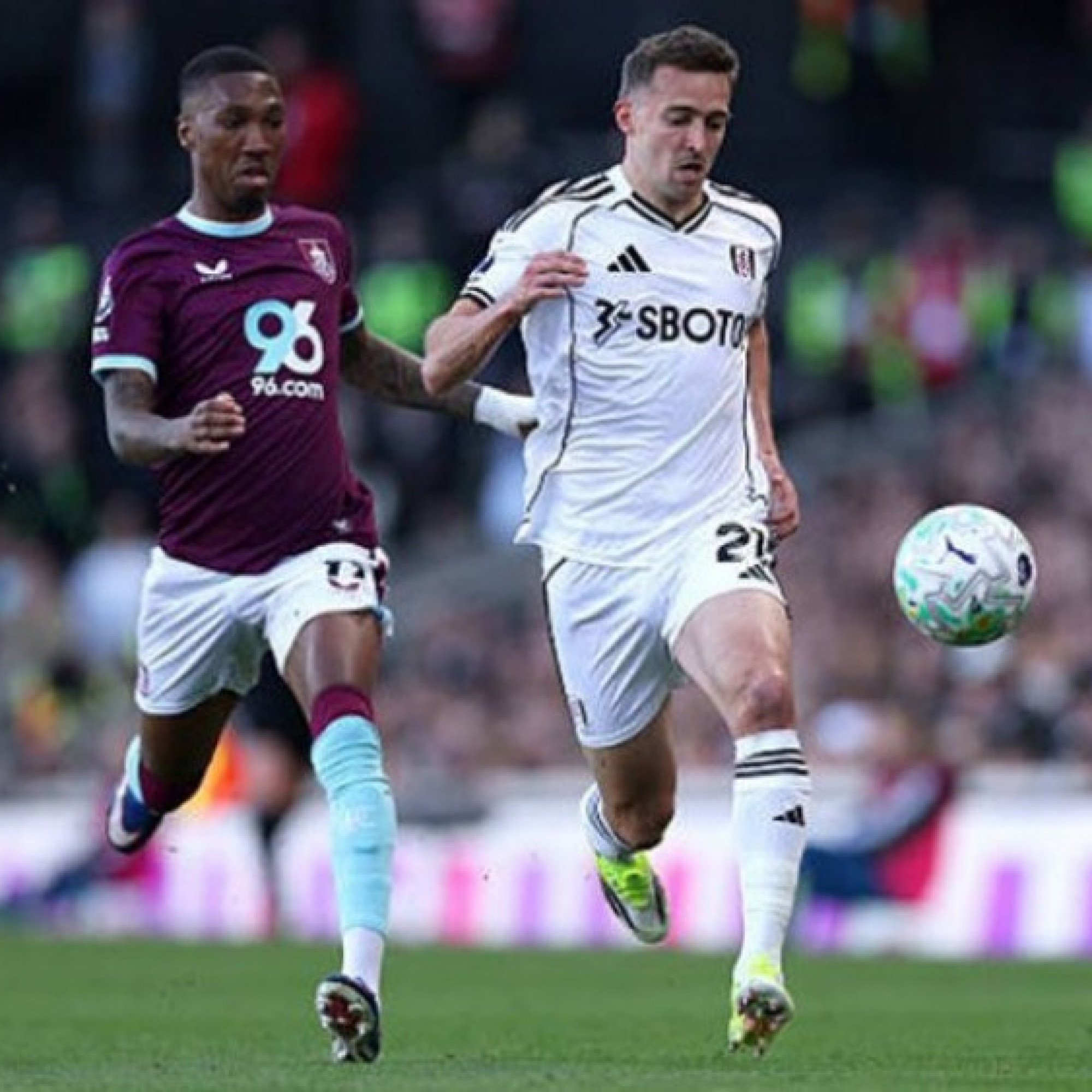  - Video bóng đá Fulham - Burnley: Cơ hội liên tục trôi qua (Ngoại hạng Anh)