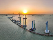 Chuyển động - Công trường cầu Đại Ngãi 1 tăng tốc giữa áp lực chi phí và khan hiếm vật liệu