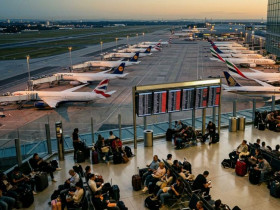  - Khủng hoảng ở Trung Đông: Hàng triệu du khách chuyển hướng