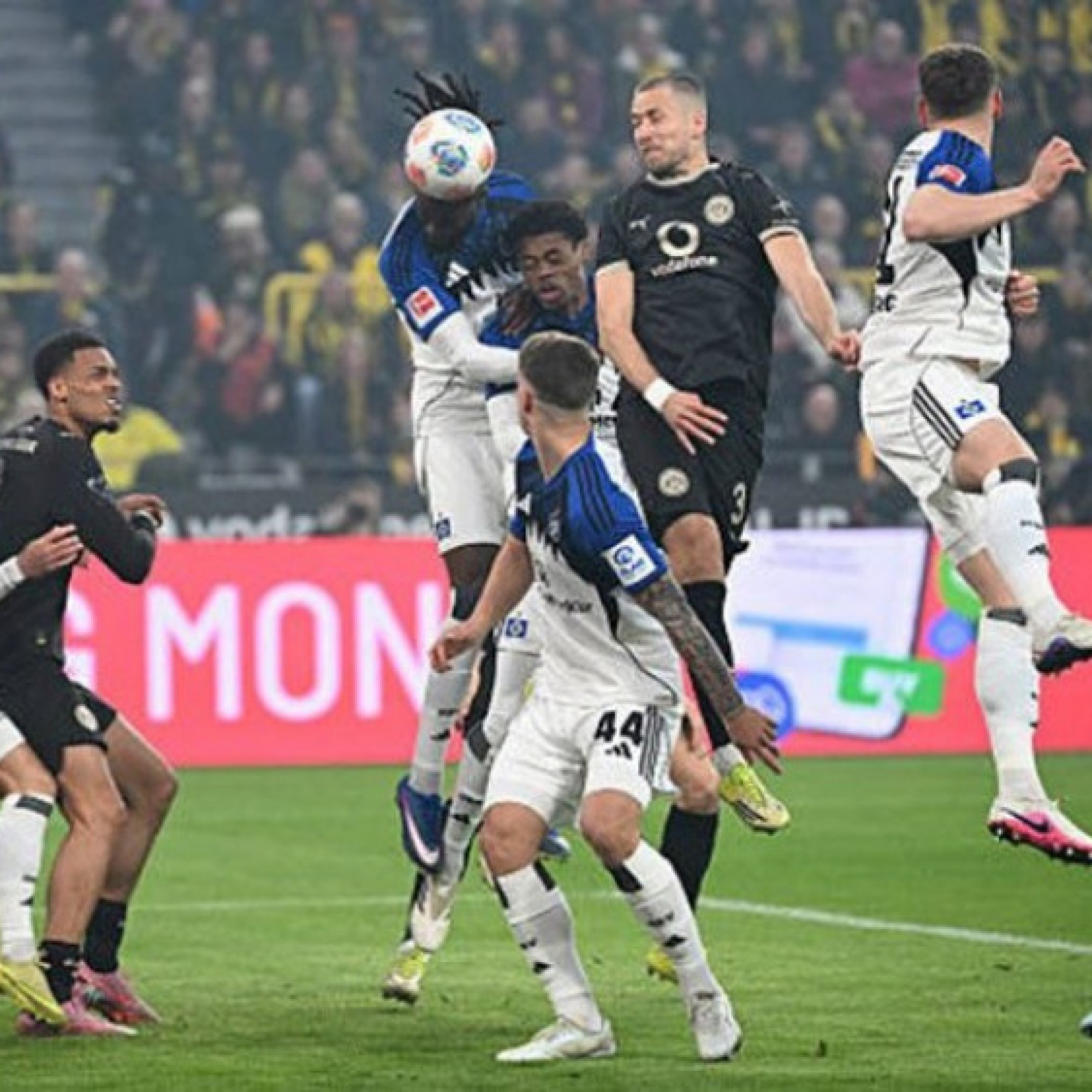  - Video bóng đá Dortmund - Hamburg: Đẳng cấp ngược dòng, công lớn các dự bị (Bundesliga)