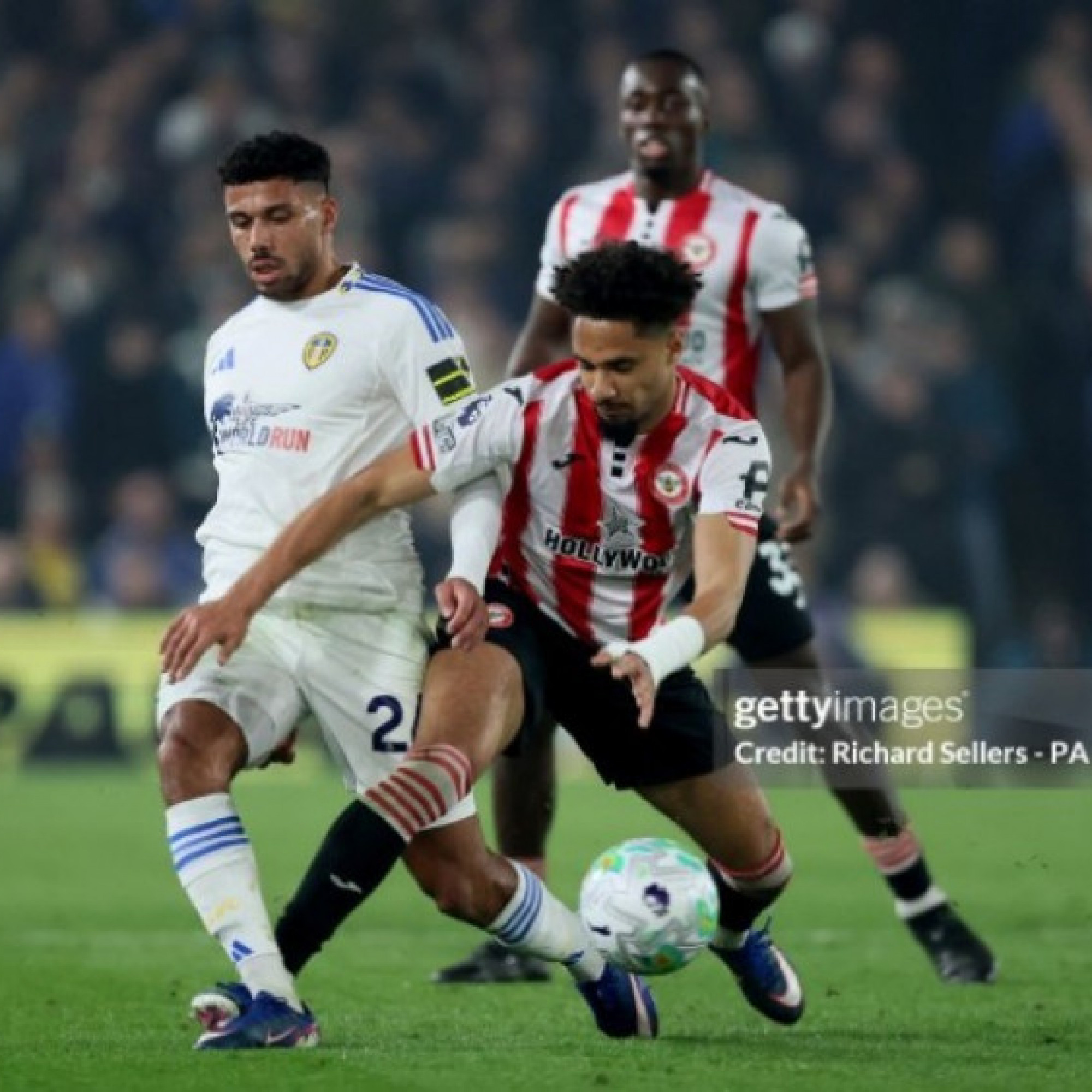  - Video bóng đá Leeds United - Brentford: Đôi công hấp dẫn, điểm số quan trọng (Ngoại hạng Anh)