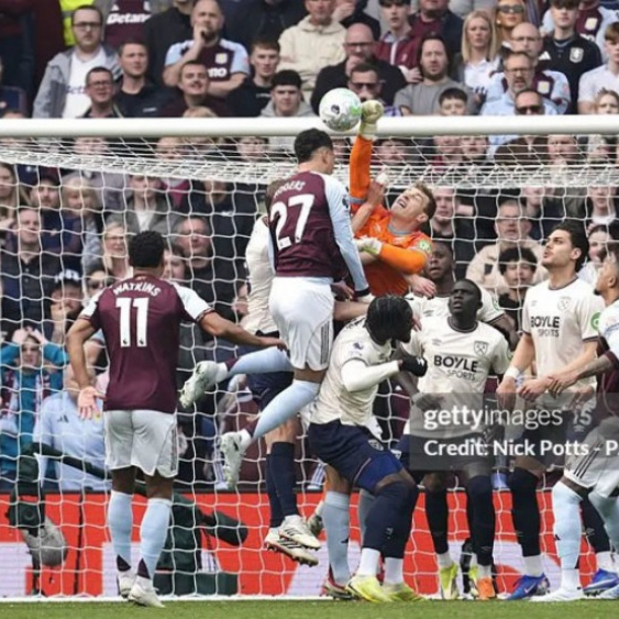  - Kết quả bóng đá Aston Villa - West Ham: Tuyệt phẩm mở điểm (Ngoại hạng Anh)