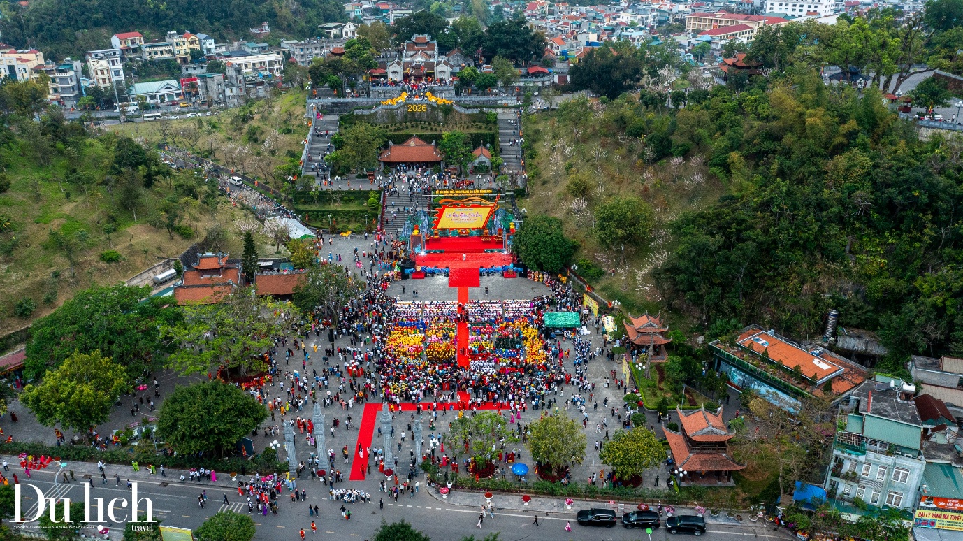 khai hoi den cua ong xuan binh ngo 2026 - 5