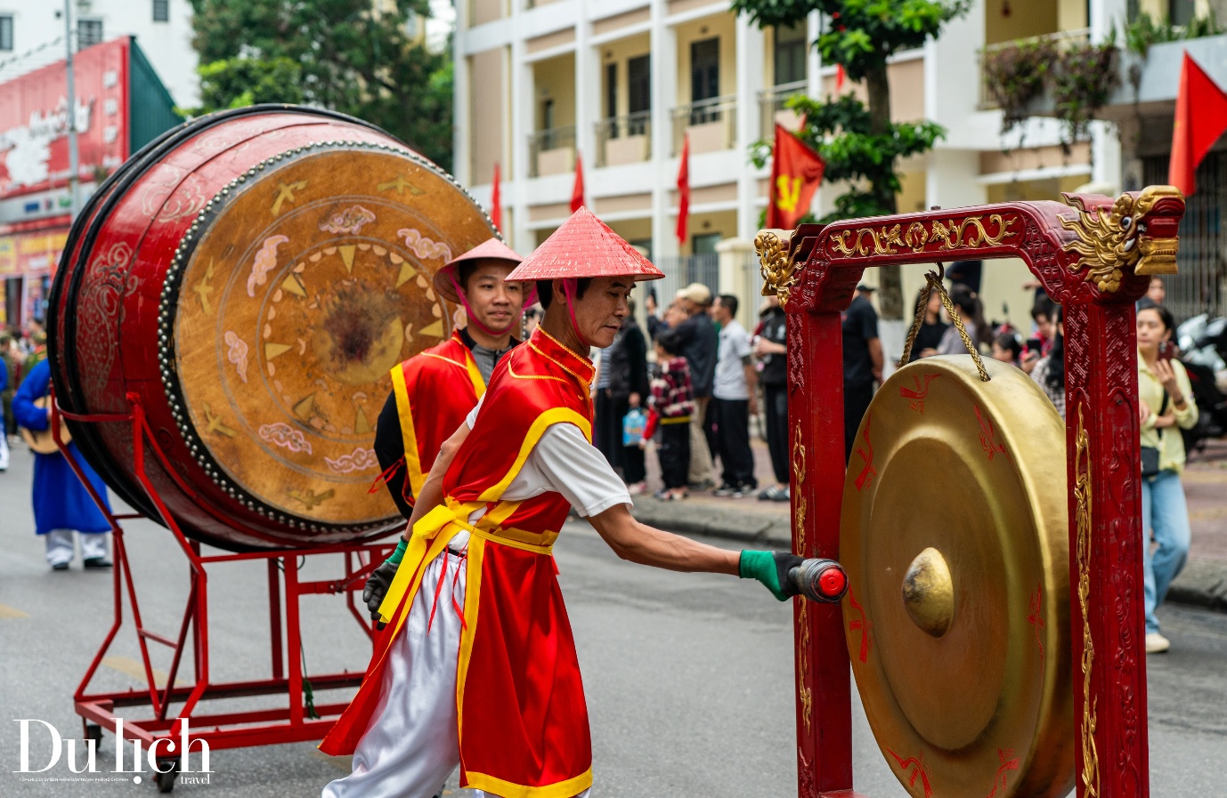 khai hoi den cua ong xuan binh ngo 2026 - 13