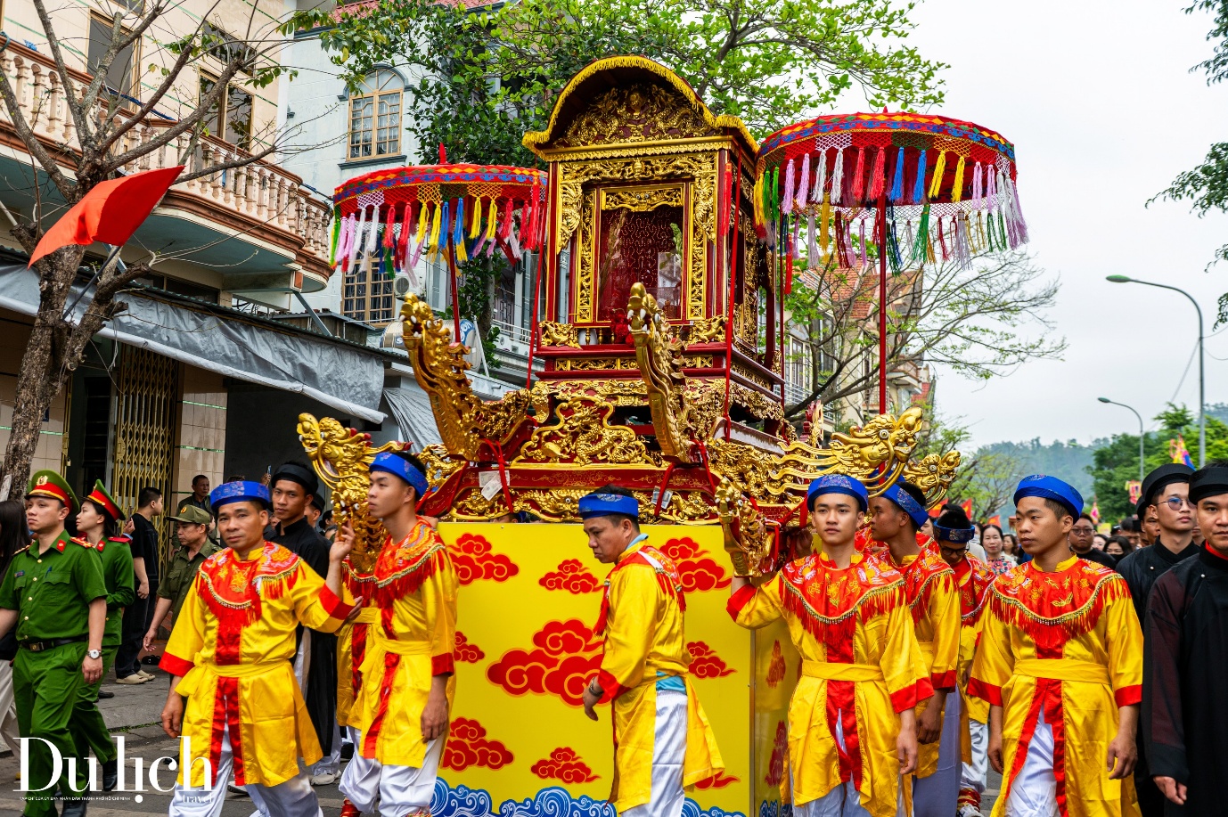 khai hoi den cua ong xuan binh ngo 2026 - 14