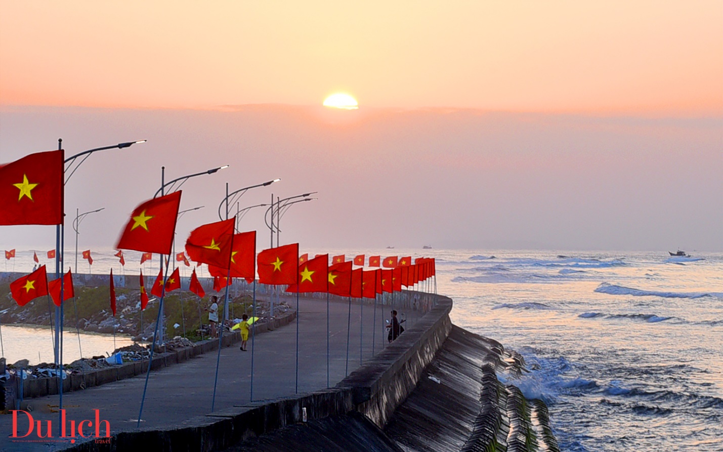 hoang hon ruc ro giua mau co to quoc thieng lieng o dao ly son - 17