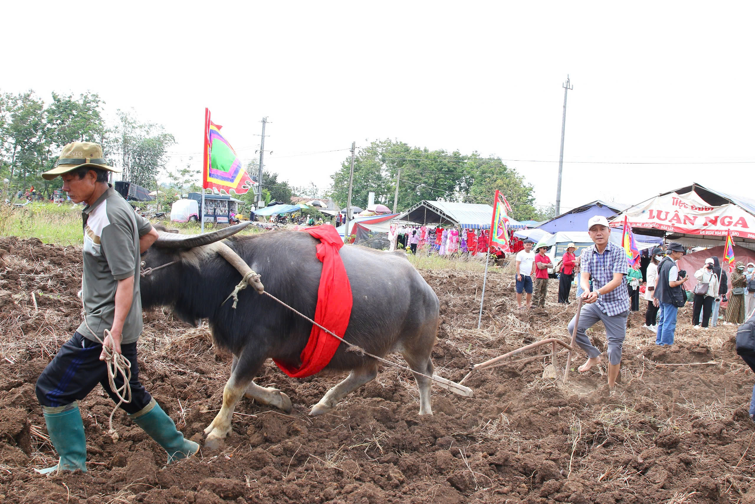 Đến xem Lễ hội Lồng Tồng giữa đại ngàn Tây Nguyên - 4