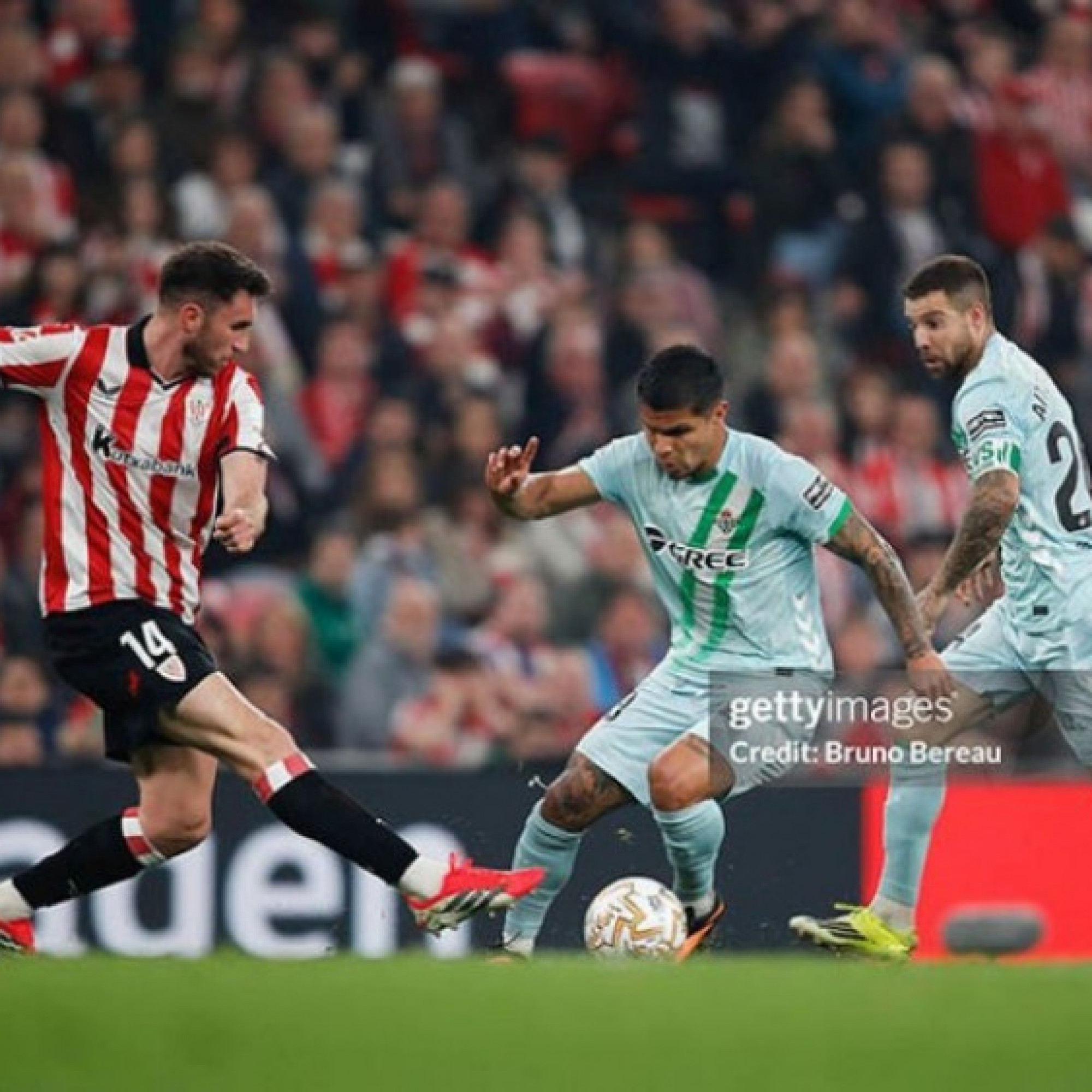  - Video bóng đá Bilbao - Real Betis: Hiệp 1 choáng váng, Williams lu mờ Antony (La Liga)