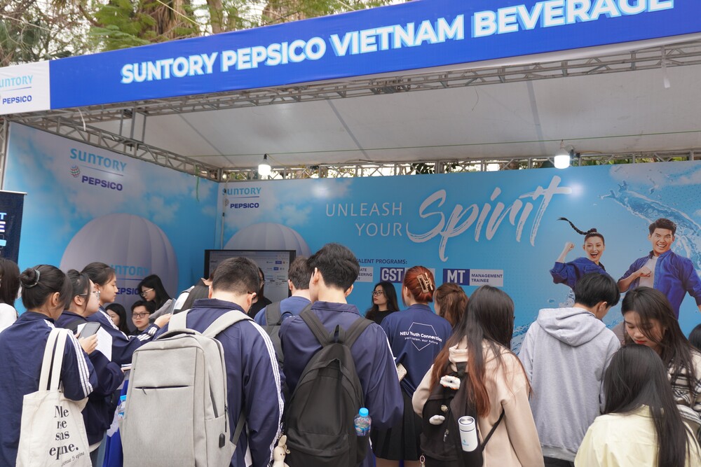 Khởi động NEU Career Week 2026: Kiến tạo cơ hội - Dẫn lối tương lai - 2