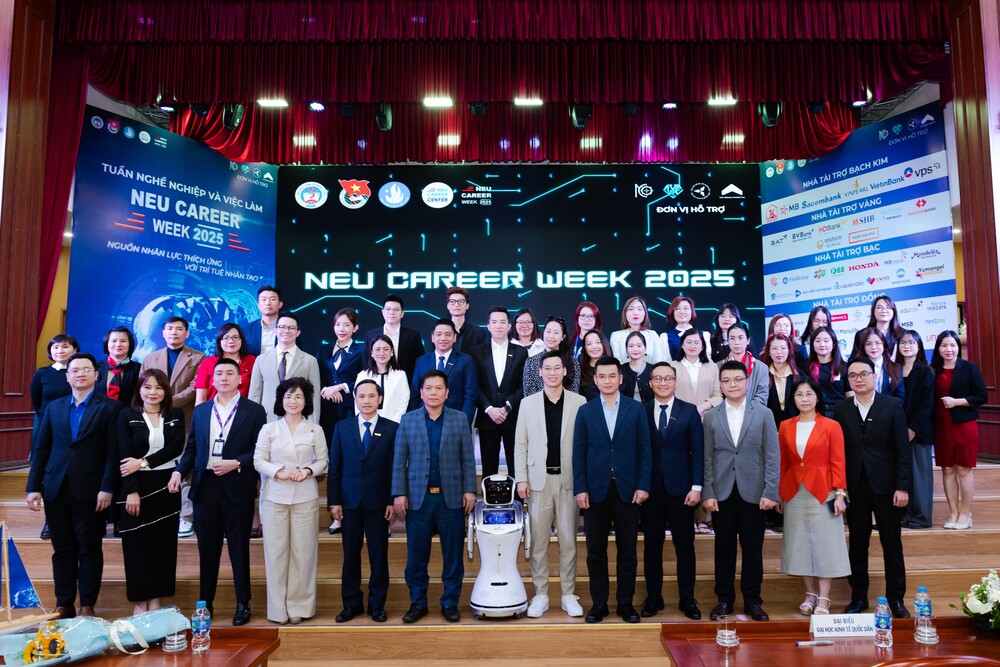 Khởi động NEU Career Week 2026: Kiến tạo cơ hội - Dẫn lối tương lai - 1