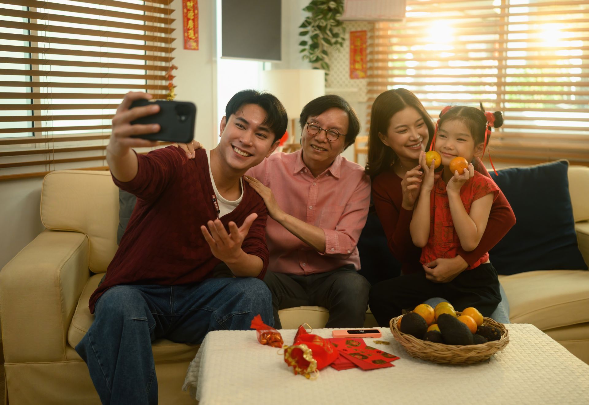 Du khách Singapore chọn Phú Quốc làm điểm đến gia đình đa thế hệ - 1