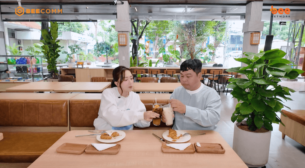 Quán ăn hạnh phúc tập 48: Phương Lan trầm trồ với croissant nóng giòn, mê mẩn cold brew cam tại M’oi Coffee and Tea Bar - 1