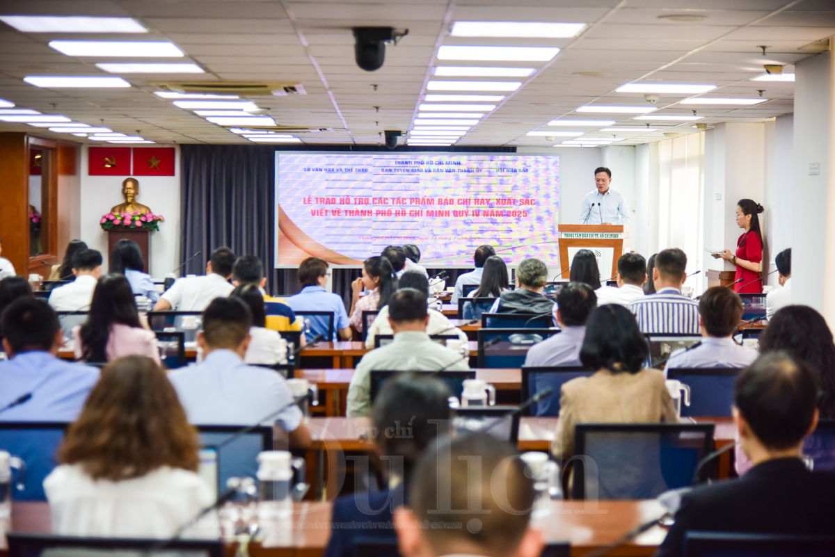 Khen thưởng tác phẩm báo chí hay, xuất sắc viết về TP.HCM quý IV-2025 - 3