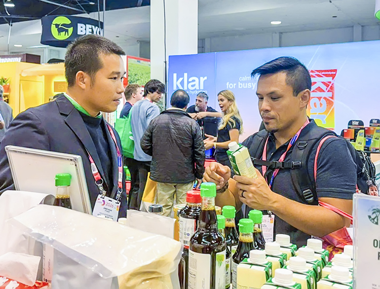 30 năm Hàng Việt Nam Chất lượng cao: Chặng đường từ lá phiếu giấy đến kỷ nguyên số