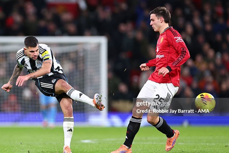 MU đạt thỏa thuận với sao Newcastle, bị hét giá 100 triệu bảng - 1