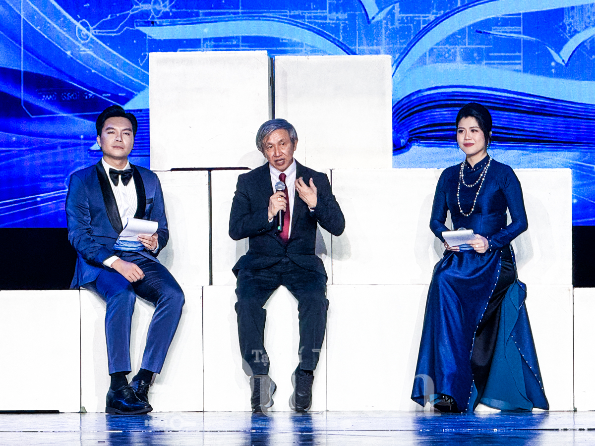 Cuộc du hành thời gian trăm năm khai minh từ tư tưởng, di sản cụ Phan Châu Trinh đến khát vọng kỷ nguyên số - 9