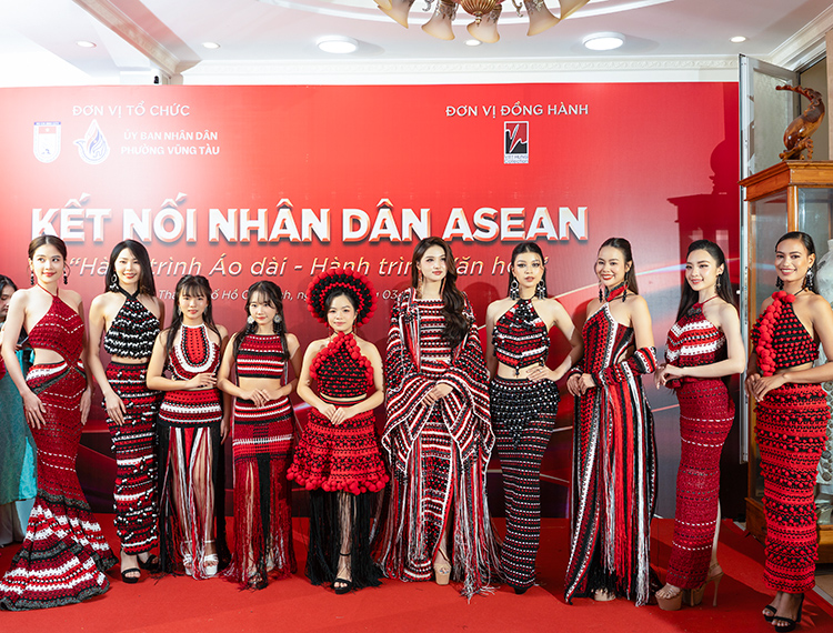 Về Vũng Tàu nghe chuyện người Châu Ro, ngắm áo dài kết nối ASEAN