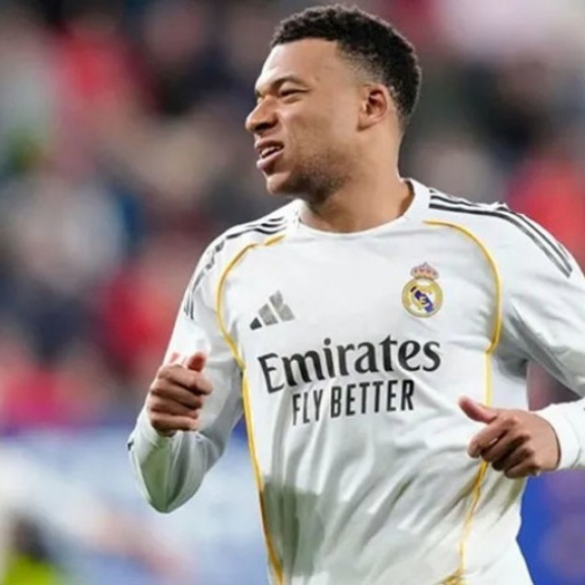  - Real mắc sai lầm ngớ ngẩn về chấn thương Mbappe: Đau chân trái nhưng khám chân phải