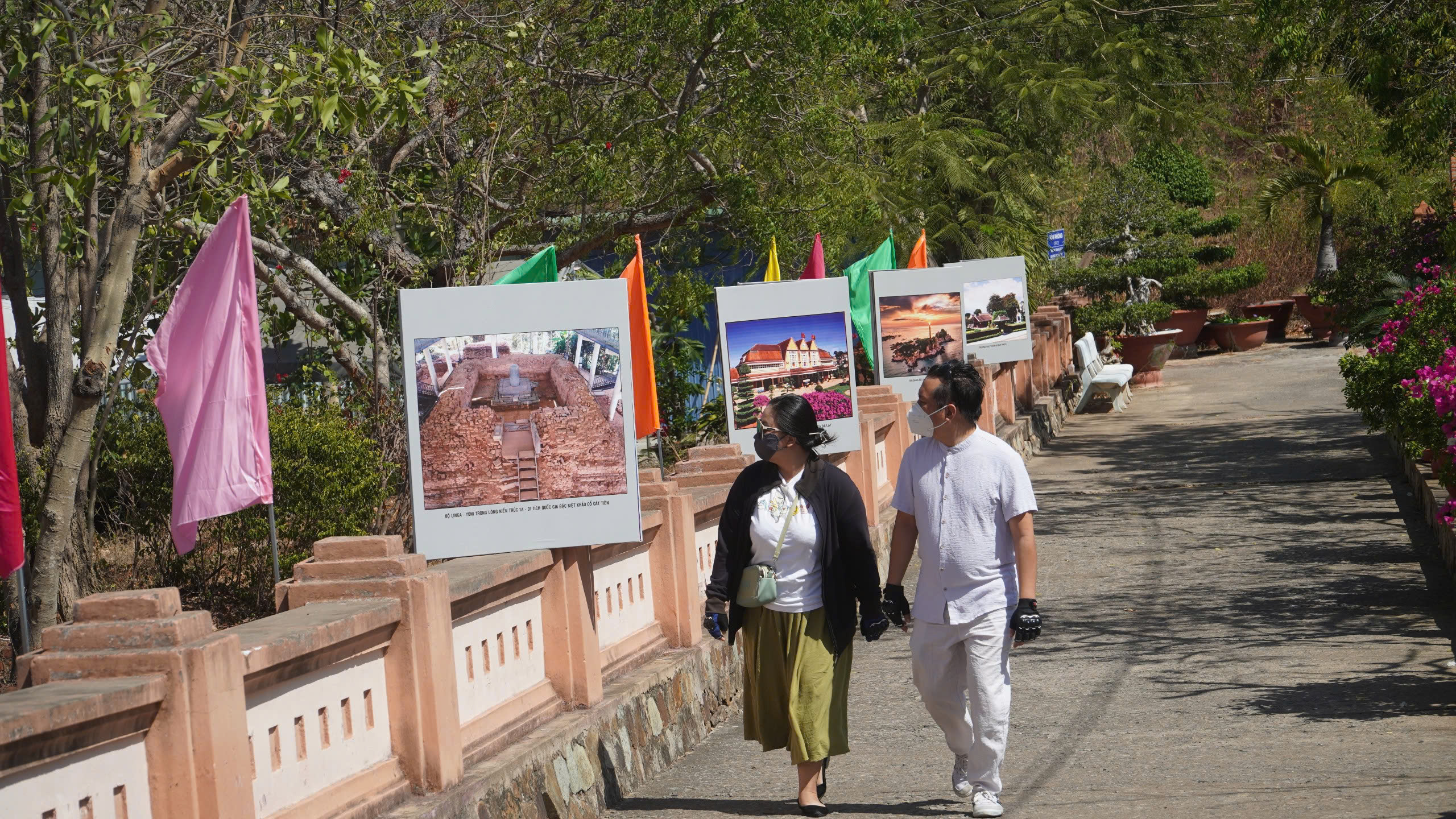 Đến Mũi Né tắm biển, du khách nhớ ghé tham quan tháp cổ Po Sah Inư - 5