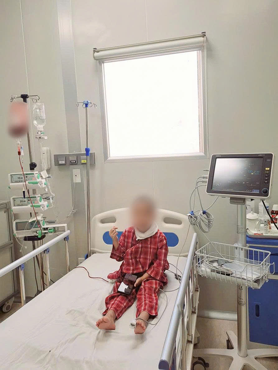 Cháu bé được ghép tủy Thalassemia từ nguồn tủy chị ruột - 1