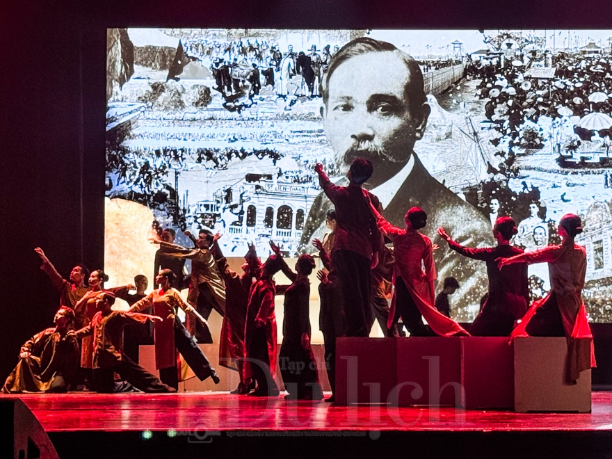 Cuộc du hành thời gian trăm năm khai minh từ tư tưởng, di sản cụ Phan Châu Trinh đến khát vọng kỷ nguyên số - 1