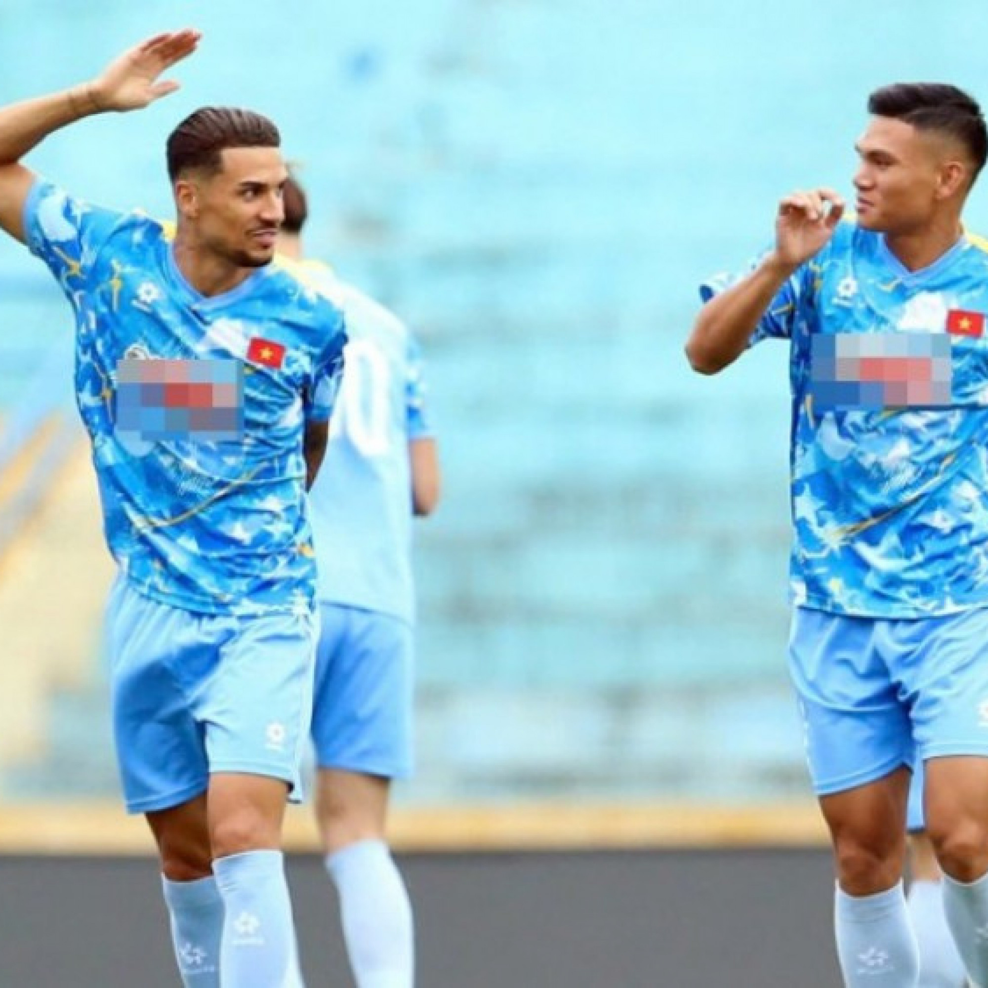  - Trực tiếp bóng đá ĐT Việt Nam - Bangladesh: Hoàng Hên sát cánh Quang Hải, Hoàng Đức