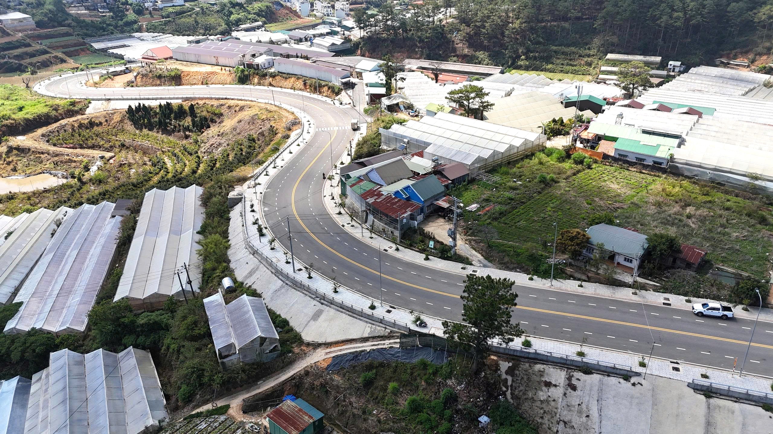 Ngắm tuyến đường vành đai siêu đẹp ở Đà Lạt - 2