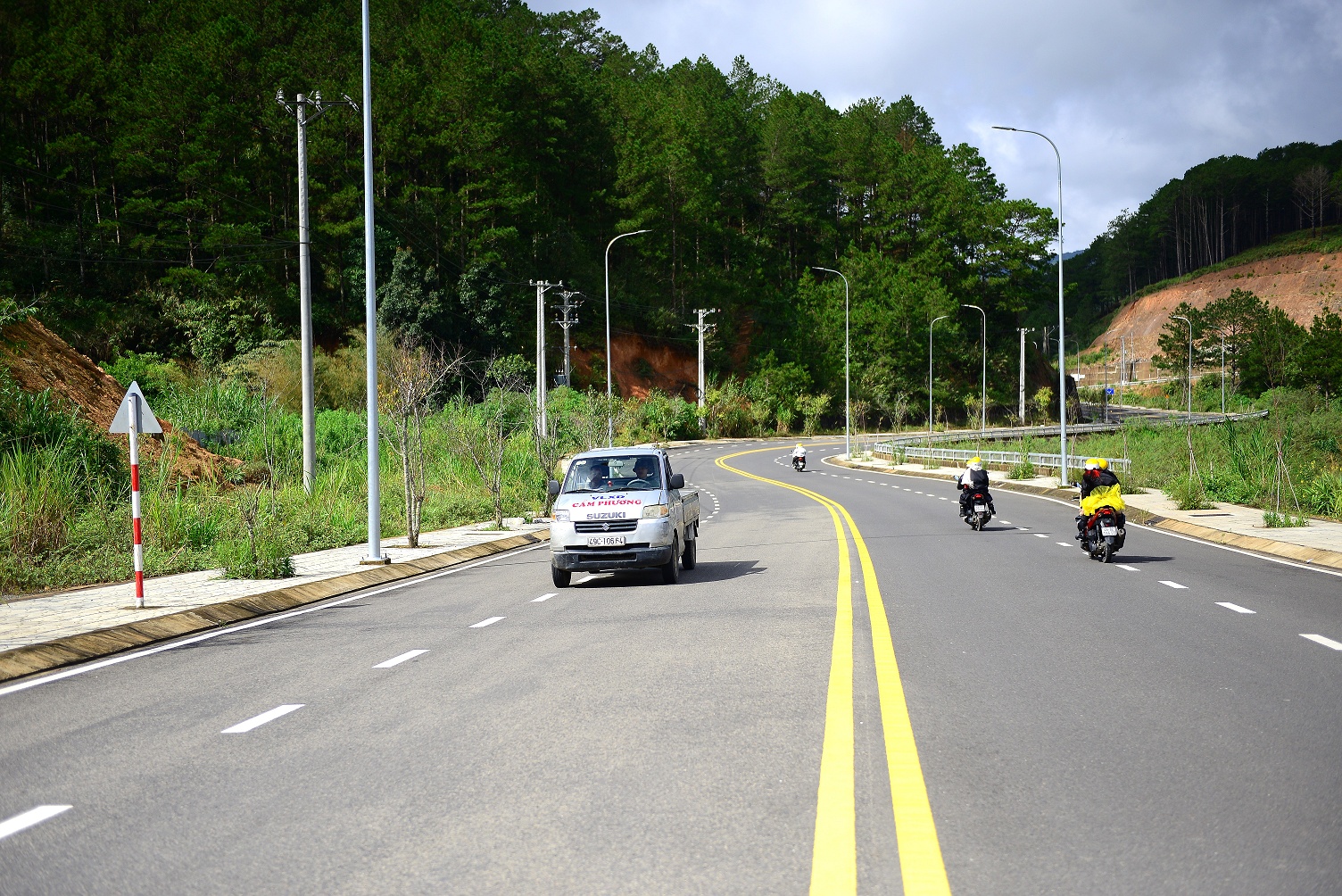 Ngắm tuyến đường vành đai siêu đẹp ở Đà Lạt - 4