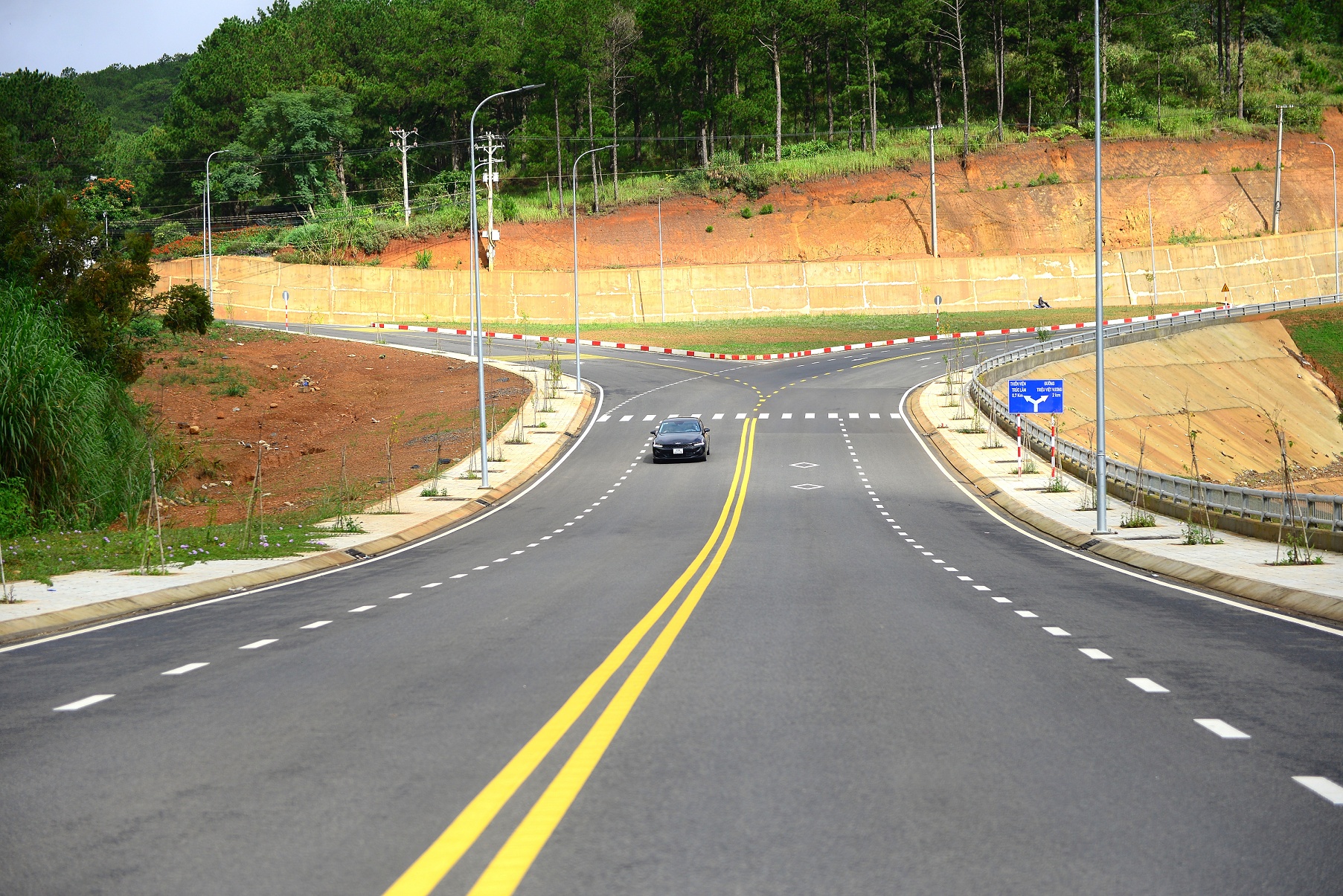 Ngắm tuyến đường vành đai siêu đẹp ở Đà Lạt - 5