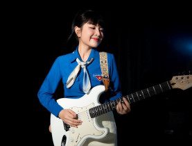  - "Ca sĩ tỷ view" Nguyễn Duyên Quỳnh bắt tay nhạc sĩ Nguyễn Văn Chung ra mắt ca khúc mới