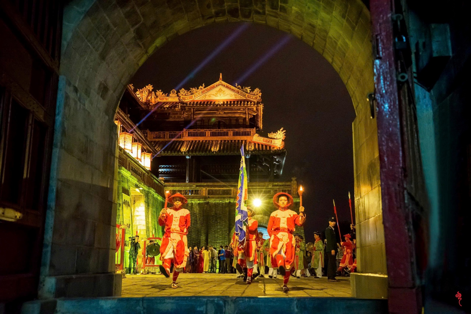 Hấp dẫn chương trình ‘Hoàng cung Huyền ảo’ - 2