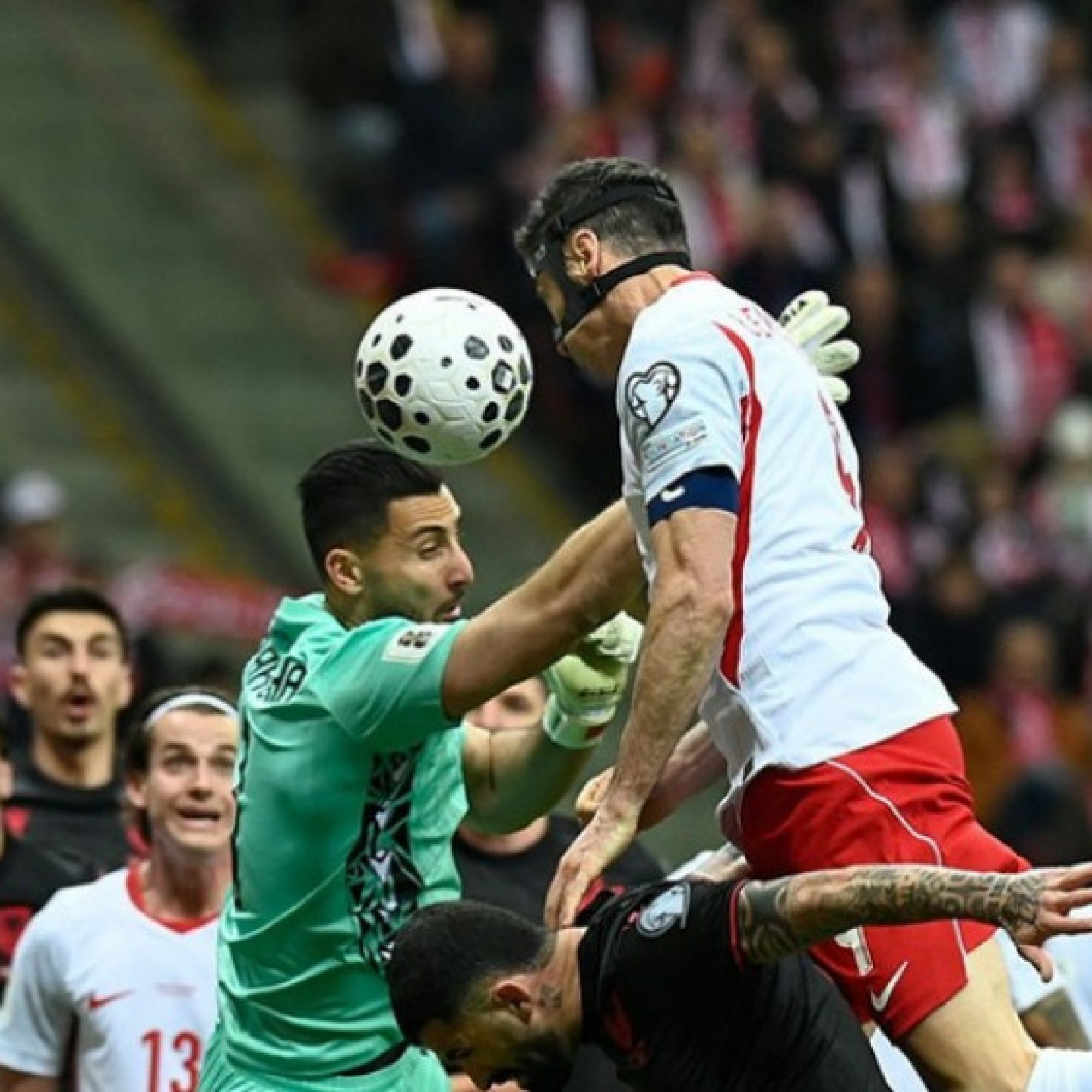  - Video bóng đá Ba Lan - Albania: Lewandowski tỏa sáng, ngược dòng ngoạn mục (Play-off World Cup)
