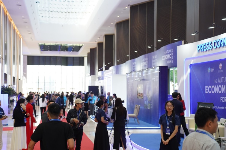 Độc đáo các mô hình công nghệ tại Diễn đàn Kinh tế Mùa thu 2025 - 10