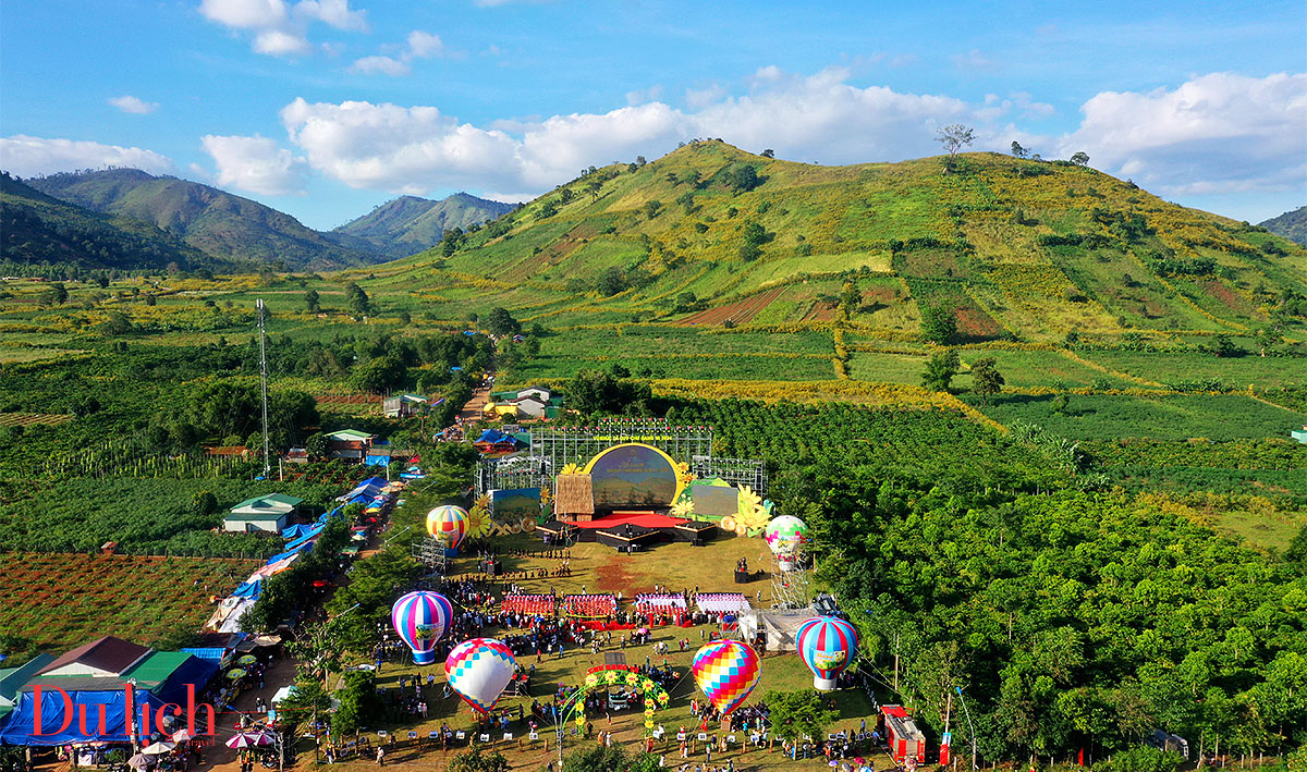 Xây dựng ‘hộ chiếu văn hóa’ để du lịch Gia Lai cất cánh - 5