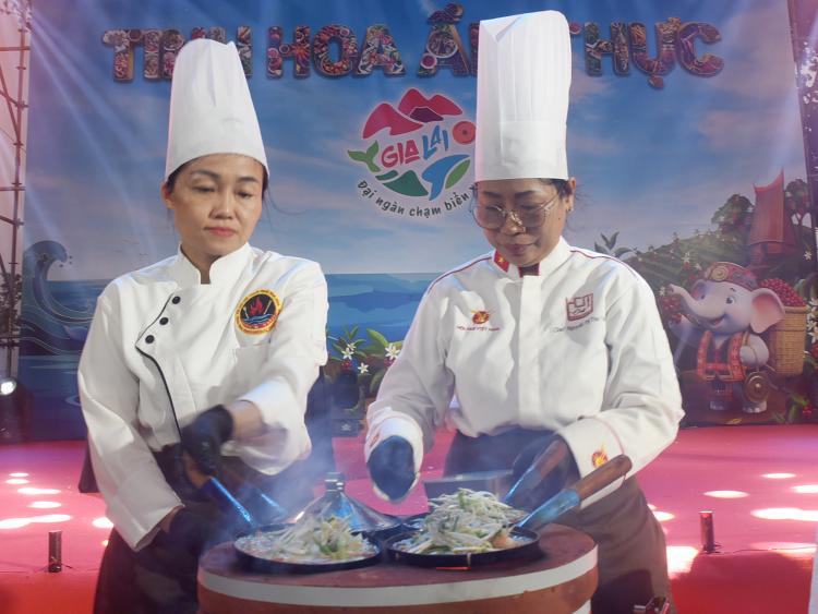 Ngày hội tinh hoa ẩm thực Gia Lai thu hút đông đảo du khách