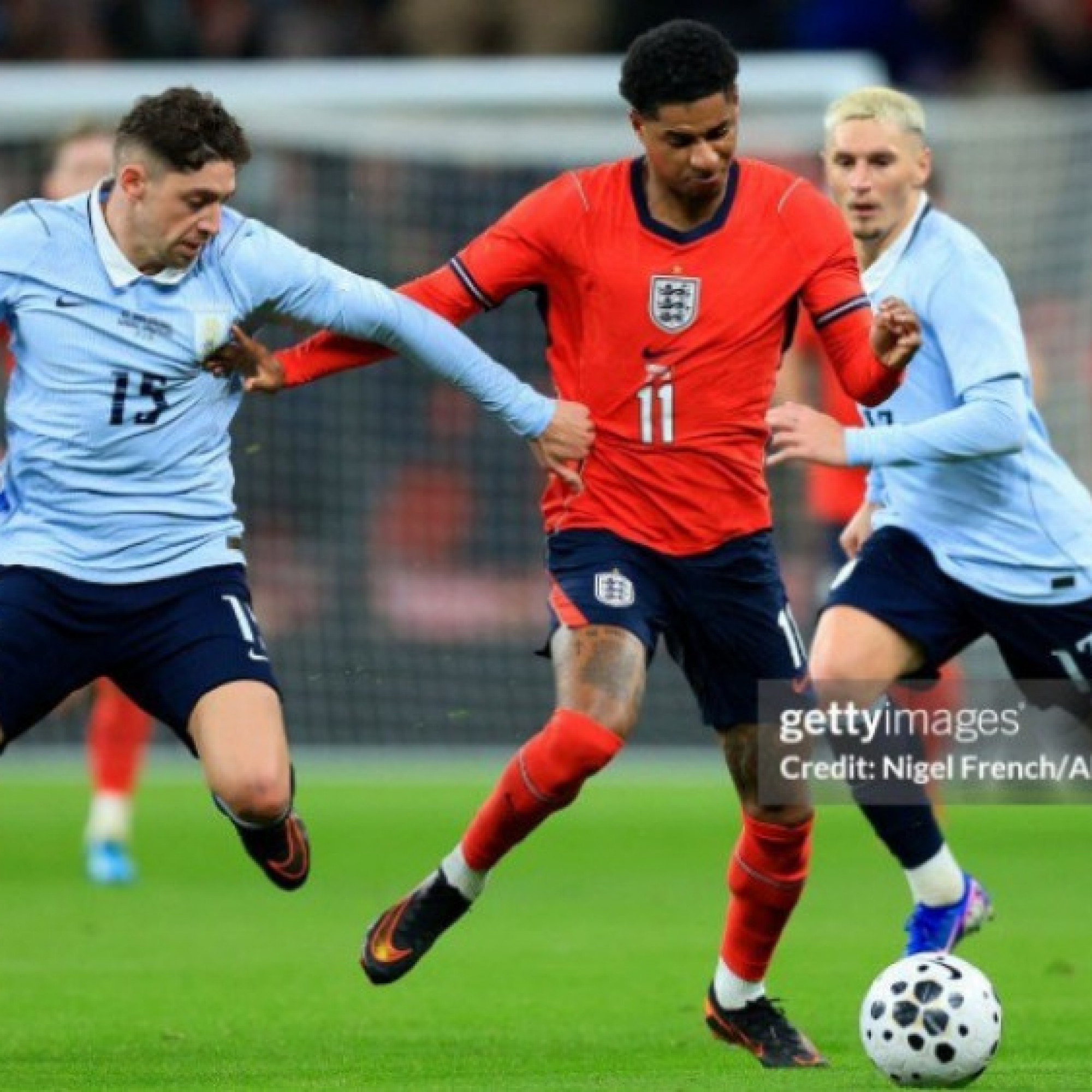  - Video bóng đá Anh - Uruguay: Điểm nhấn "bóng chết", người hùng hóa tội đồ