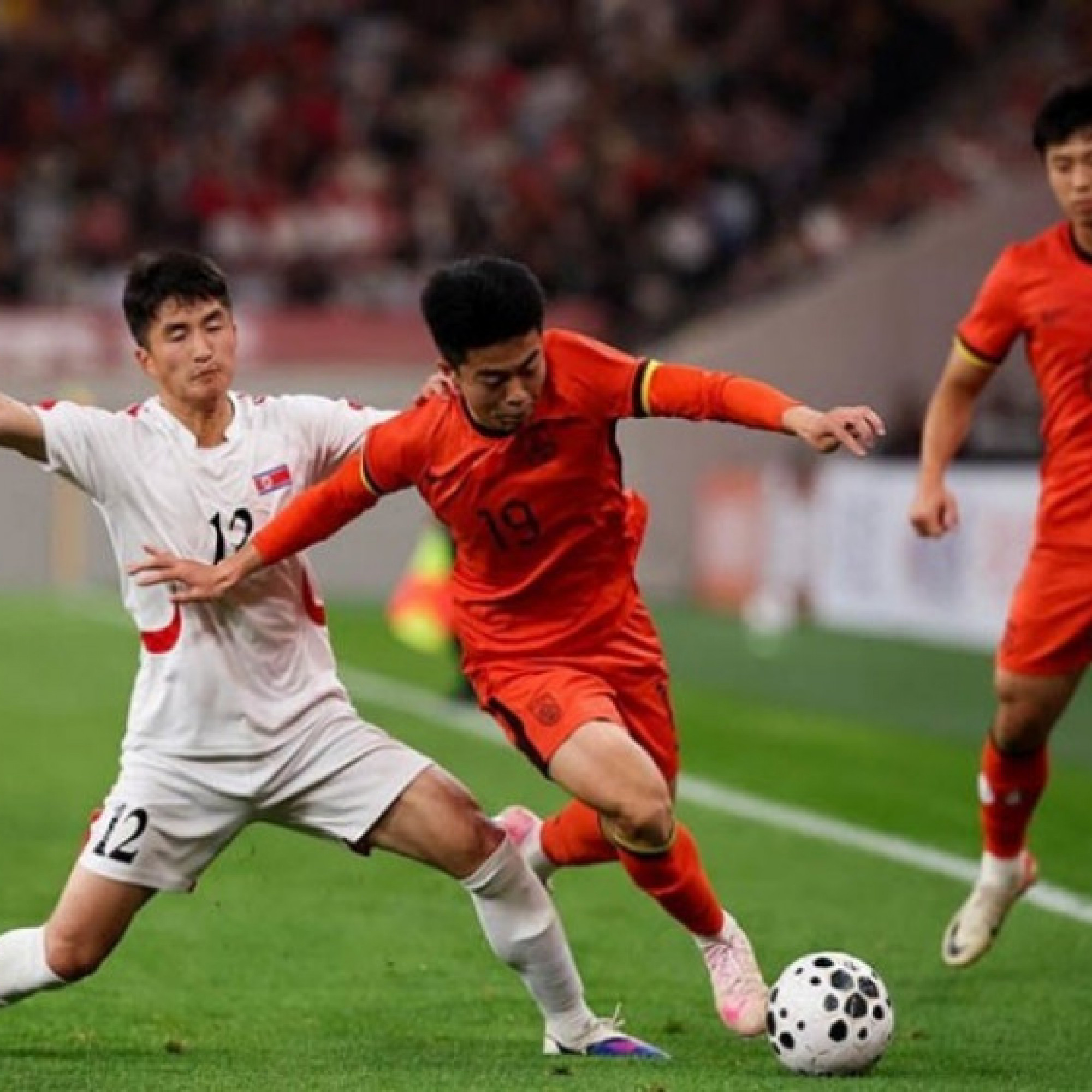  - Video bóng đá U23 Trung Quốc - U23 Triều Tiên: Đòn bất ngờ phút 23, penalty giải cứu