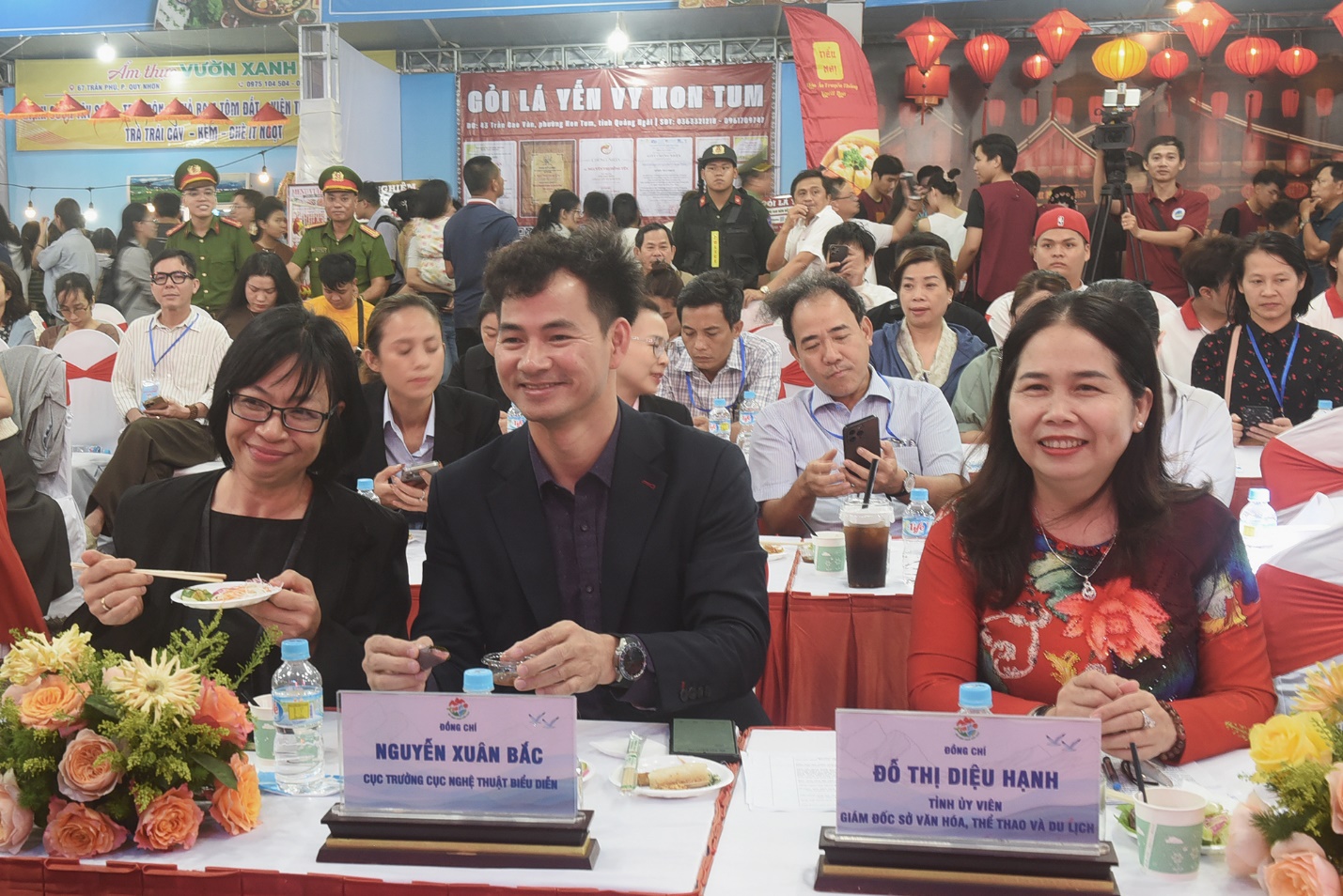 ngay hoi tinh hoa am thuc gia lai thu hut dong dao du khach - 8