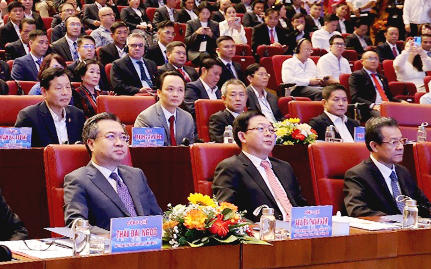 gia lai xuc tien, thu hut day tu hon 32 ty usd - 3