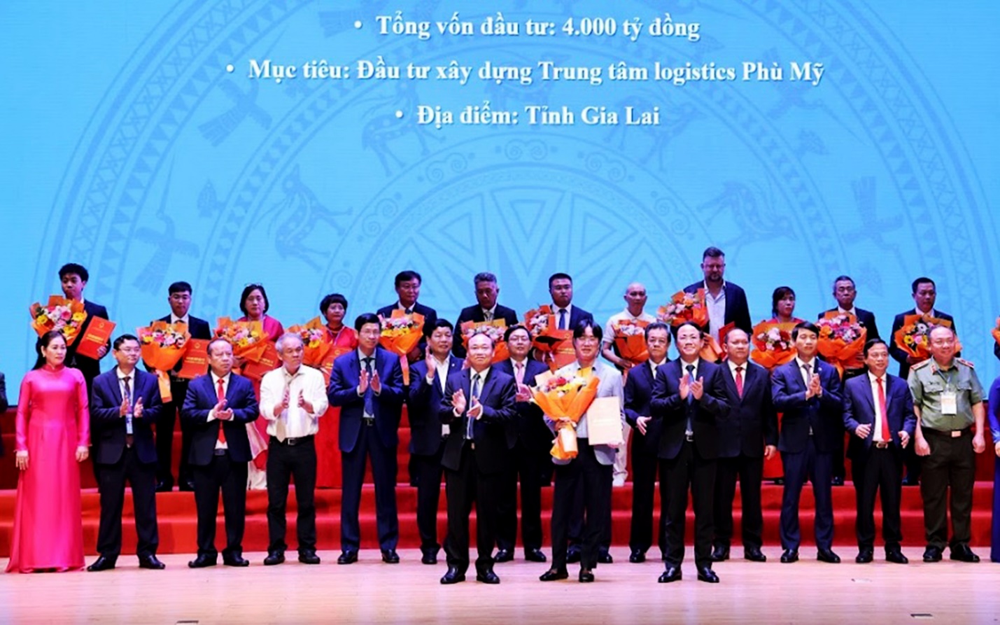 gia lai xuc tien, thu hut day tu hon 32 ty usd - 17