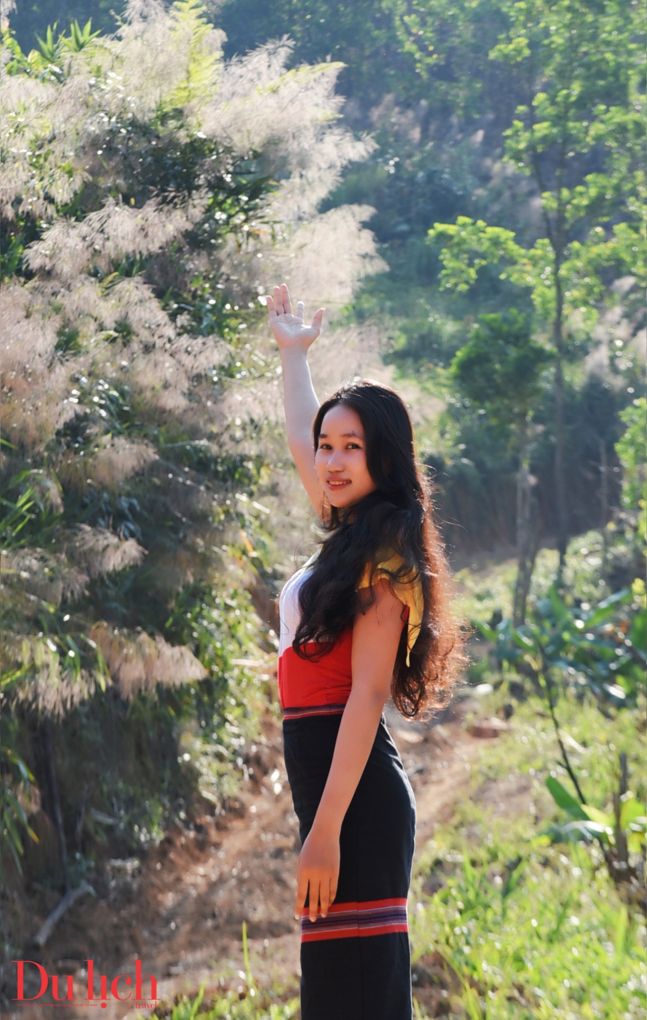 ban hoa ca nui rung ruc ro sac mau son tay thuong - 14