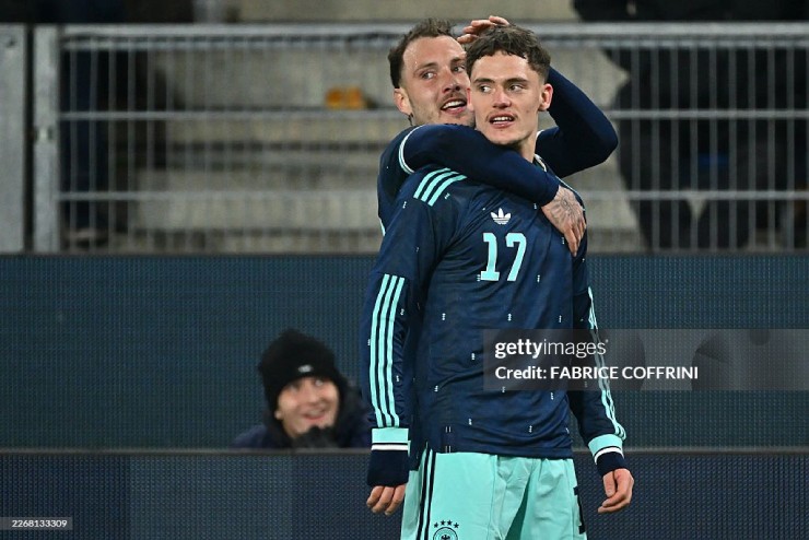 Video bóng đá Thụy Sĩ - Đức: Rượt đuổi 7 bàn, siêu phẩm đỉnh cao - 1