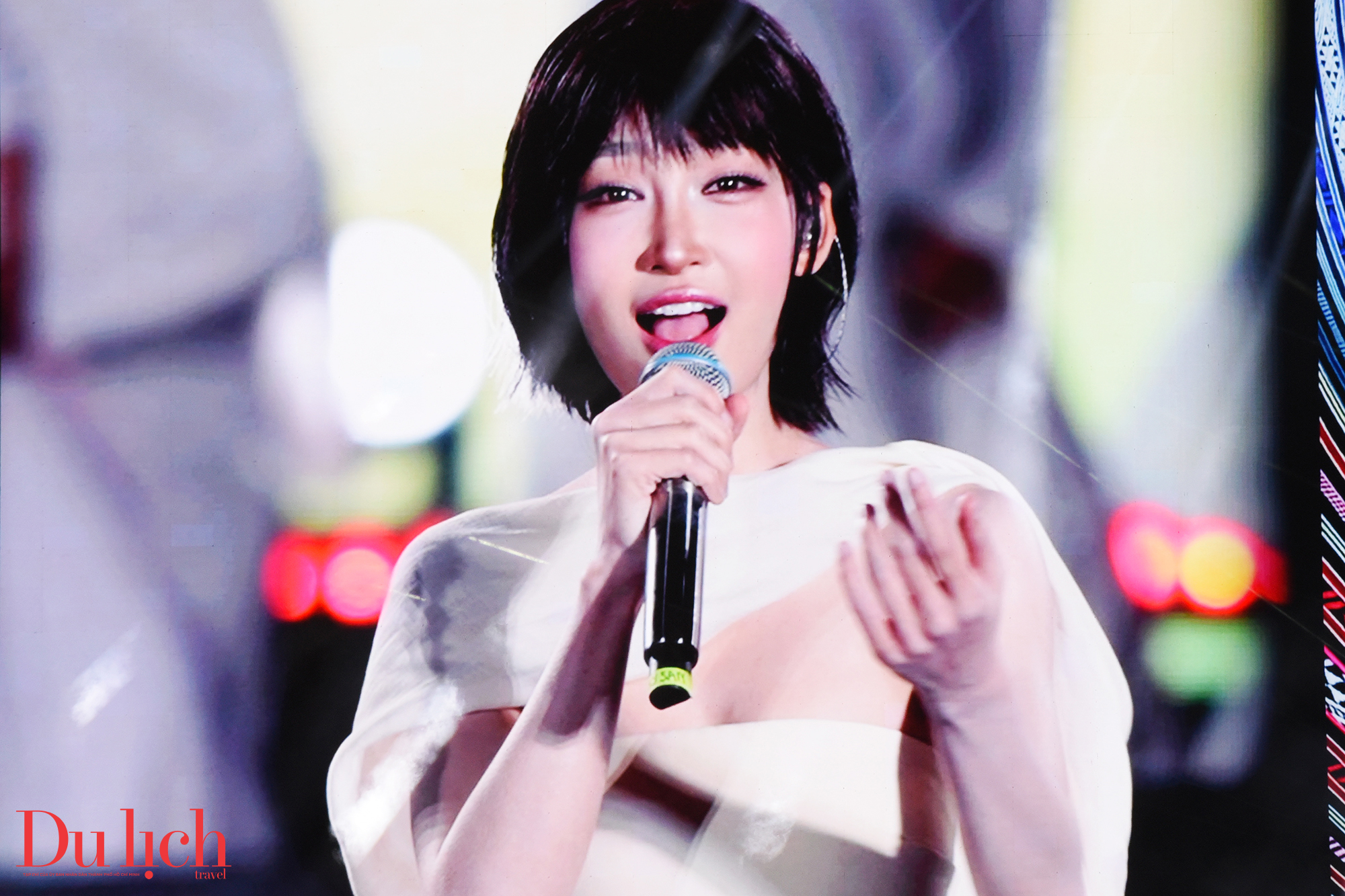 ban giao huong “dai ngan cham bien xanh” thang hoa cam xuc trong dem khai mac - 4